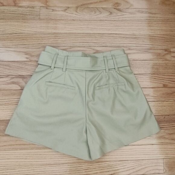 Truth by Republic pleated faux leather shorts - feels real!!! 2 XS - Picture 8 of 9